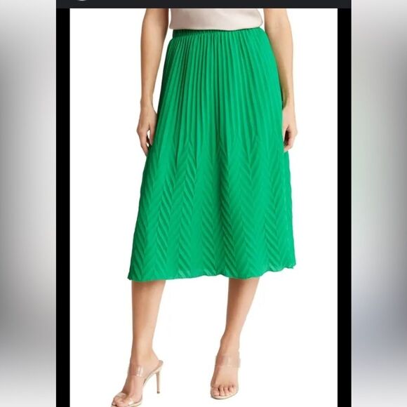 Nanette Lepore SZ Small Accordion Pleated Kelly Green Pull On Skirt - Picture 1 of 12
